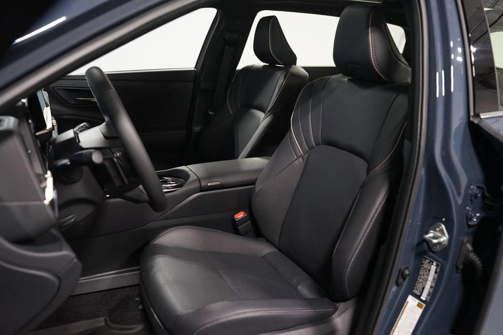 2025 Toyota Crown Signia Limited - Photo 29