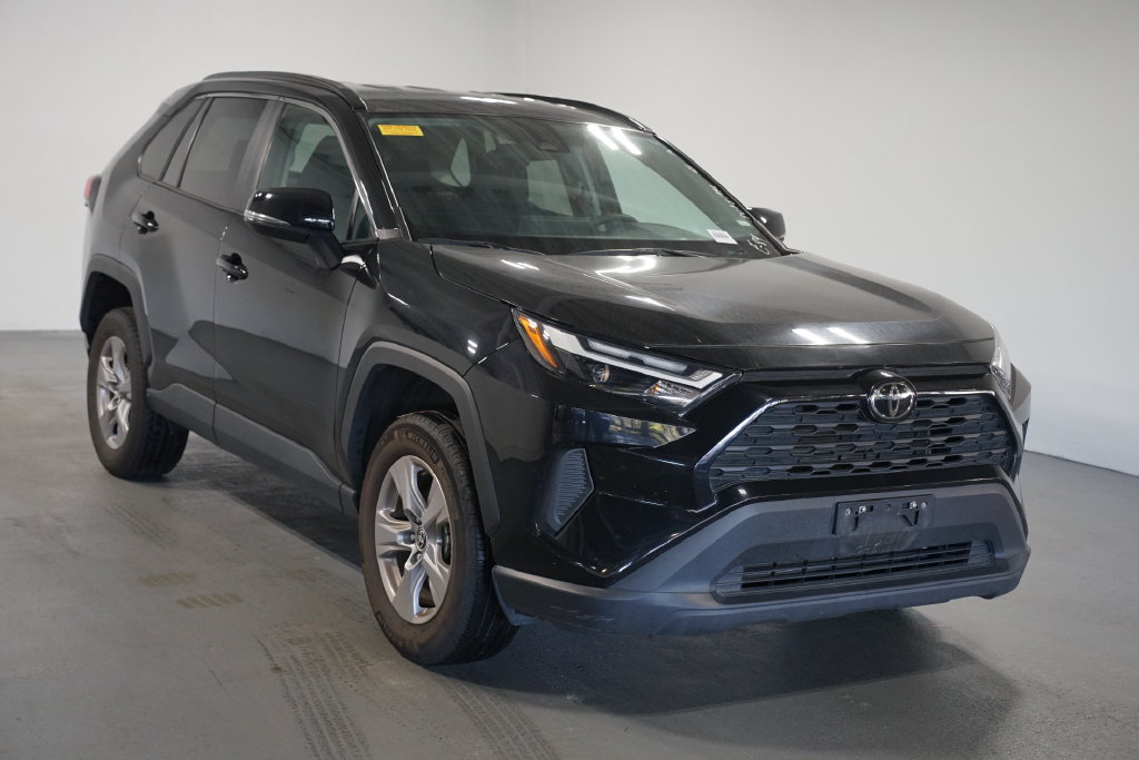 Used 2025 Toyota RAV4 XLE SUV