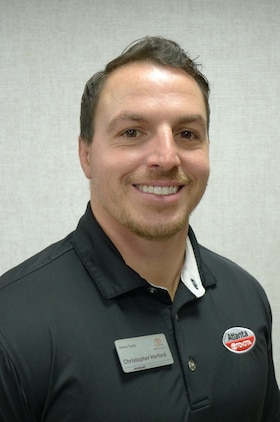 Staff member Chris Harford from ID_c1a9212eb99f