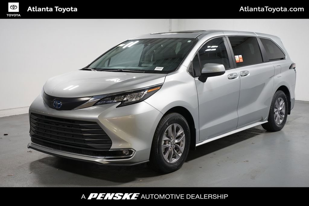 Used 2023 Toyota Sienna XLE Van Passenger Van