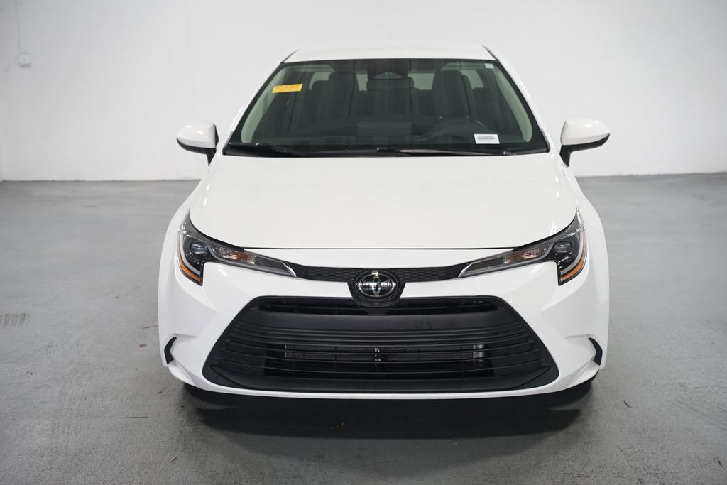 2024 Toyota Corolla LE photo 2