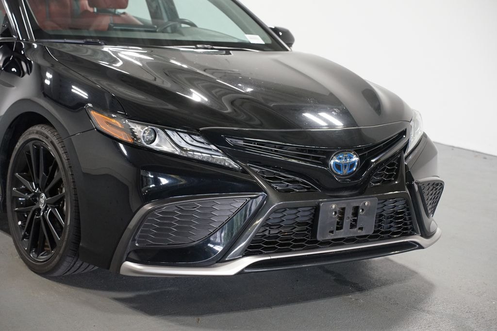 Used 2022 Toyota Camry Hybrid XSE Sedan