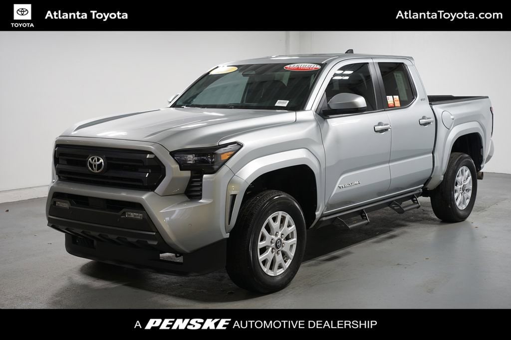 2024 Toyota Tacoma SR5's photo