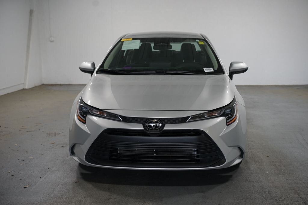 Used 2025 Toyota Corolla LE Sedan