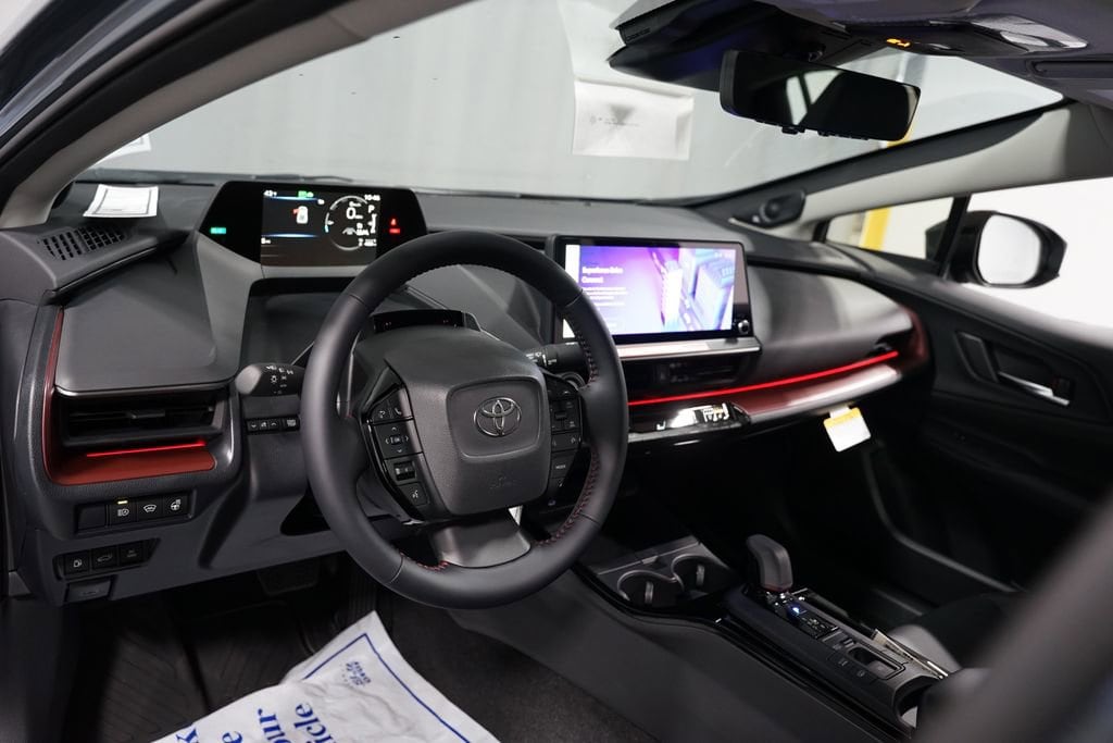 2026 Toyota Prius Plug-in Hybrid XSE Premium - Photo 12