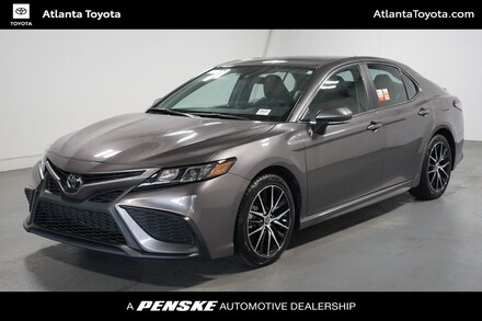 2024 Toyota Camry SE Sedan