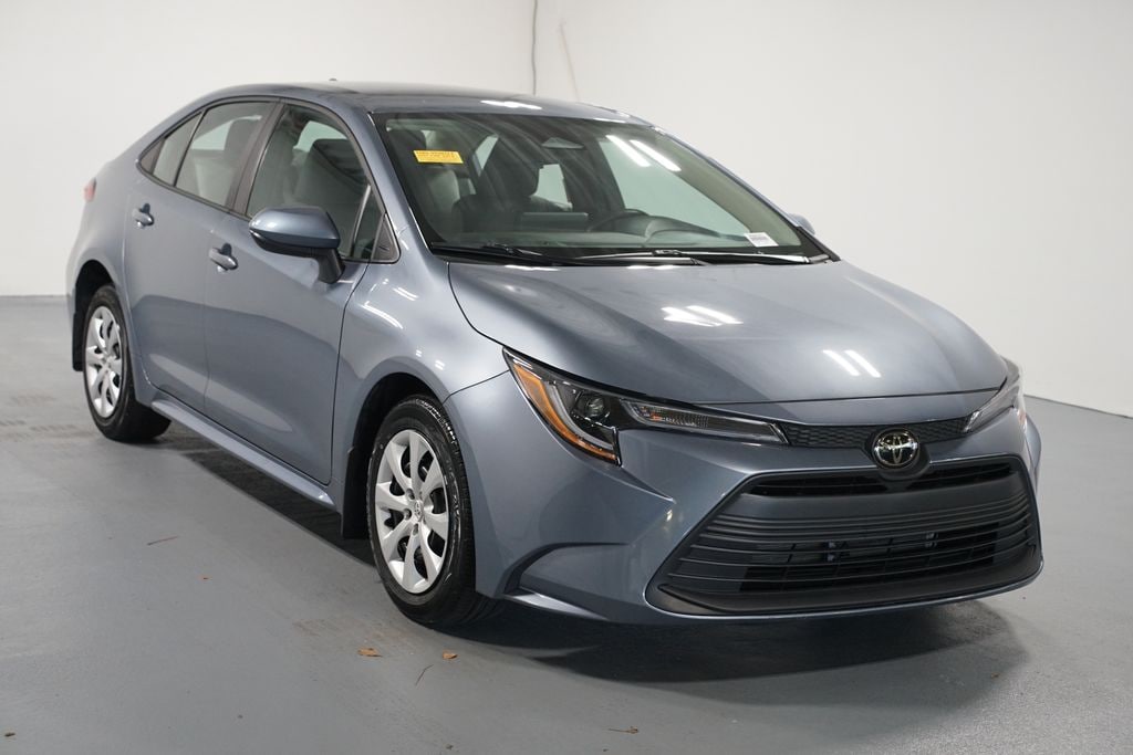 Used 2025 Toyota Corolla LE Sedan