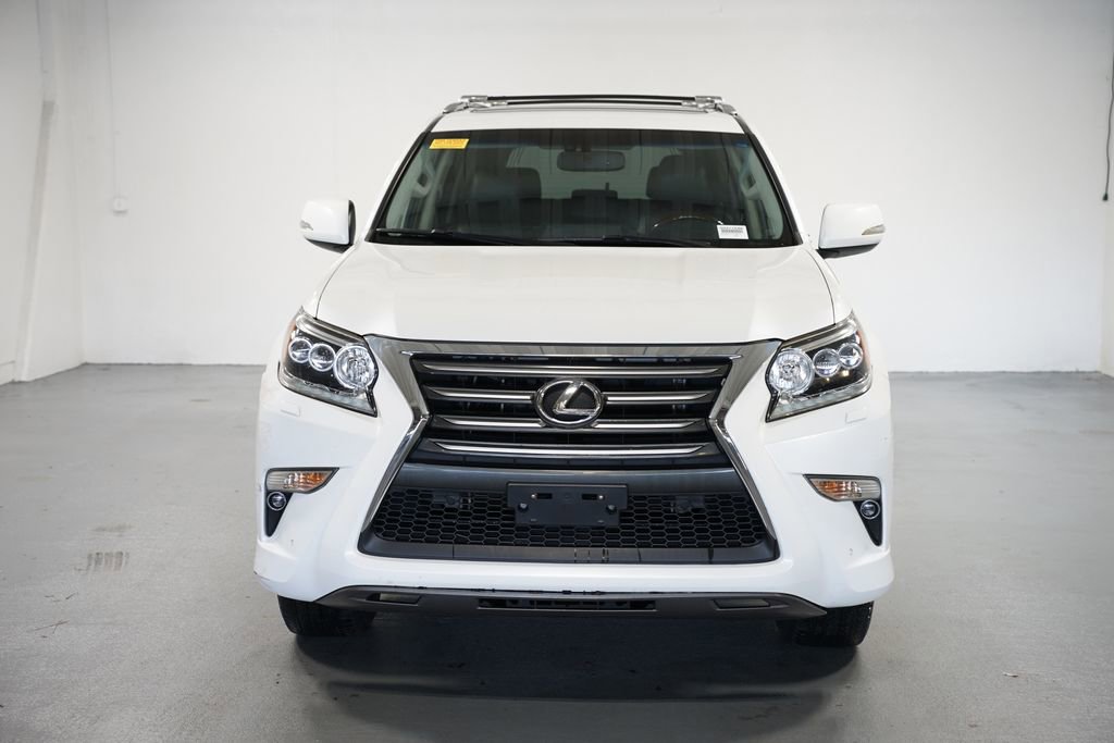 2015 Lexus GX 460 photo 2