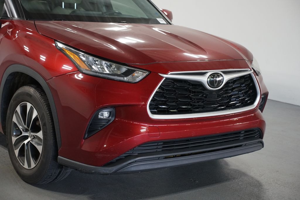 Used 2020 Toyota Highlander XLE SUV
