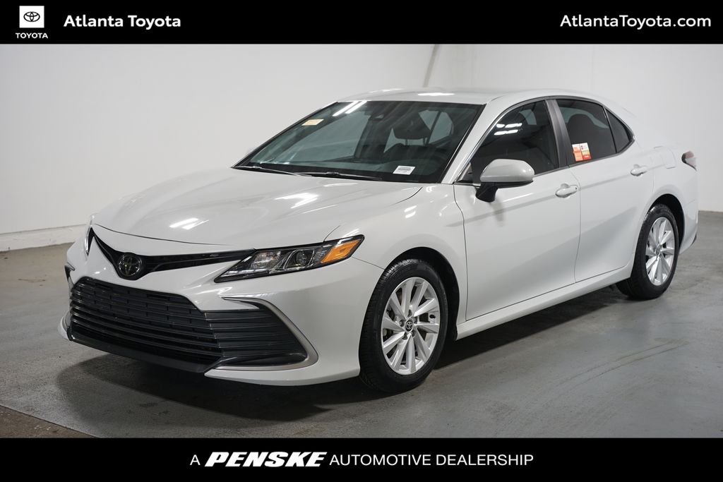 2023 Toyota Camry Sedan 