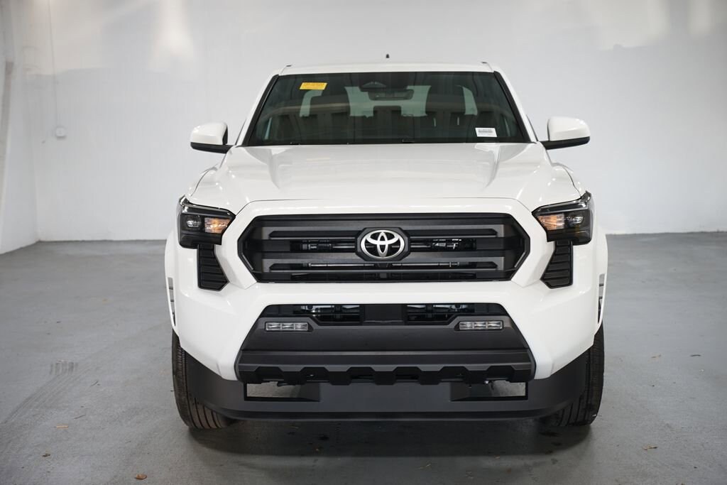 Used 2025 Toyota Tacoma SR5 Truck Double Cab
