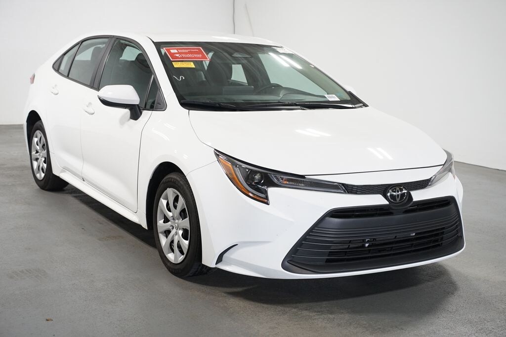 Used 2025 Toyota Corolla LE Sedan