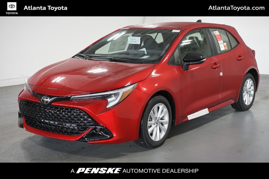 2026 Toyota Corolla Hatchback SE's photo