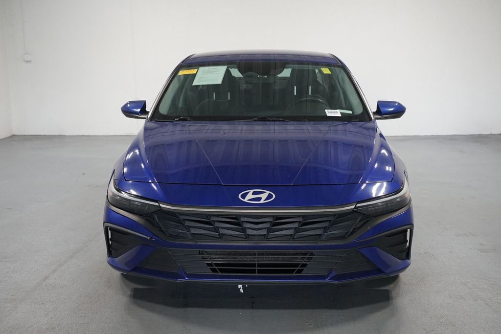 Used 2024 Hyundai Elantra SE Sedan
