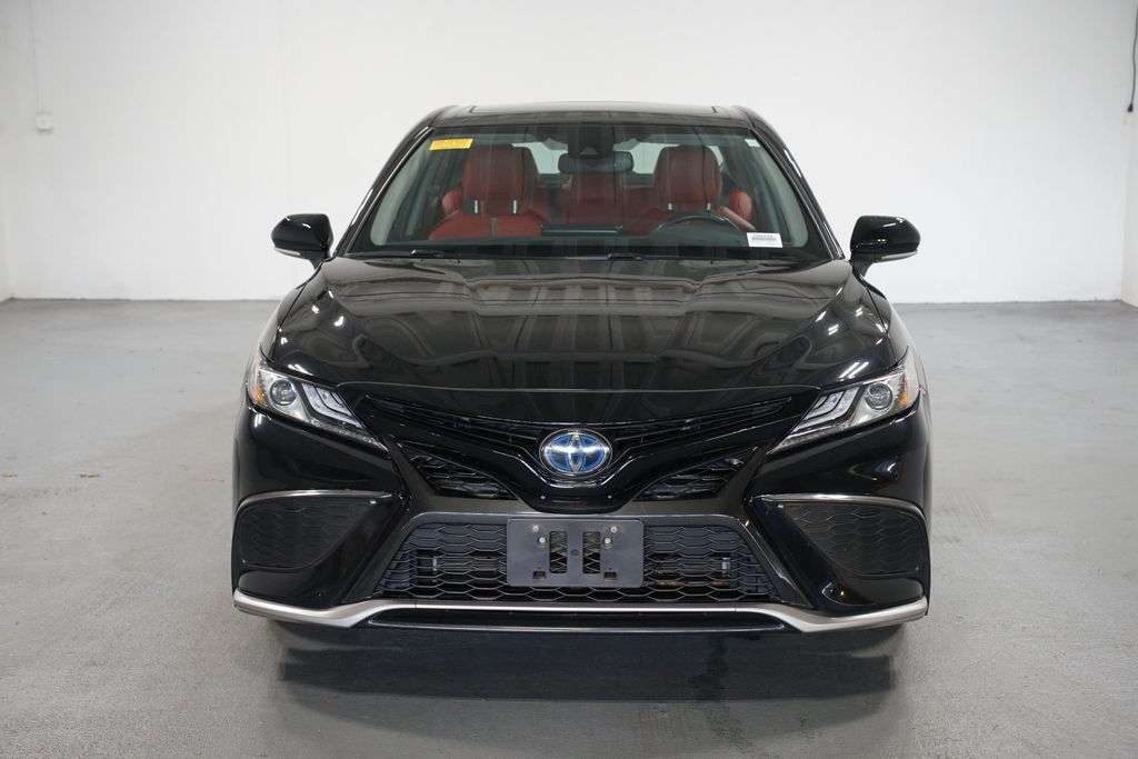 Used 2022 Toyota Camry Hybrid XSE Sedan