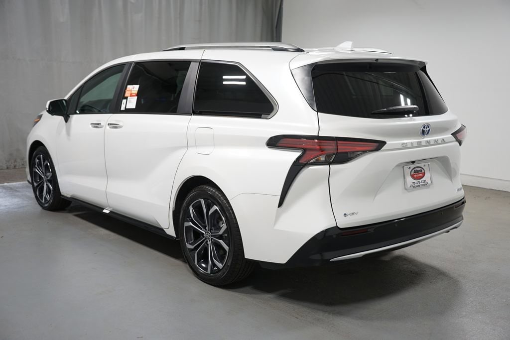 2025 Toyota Sienna Platinum - Photo 7