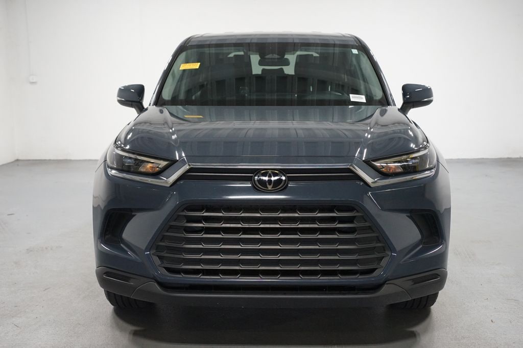 Used 2025 Toyota Grand Highlander LE SUV