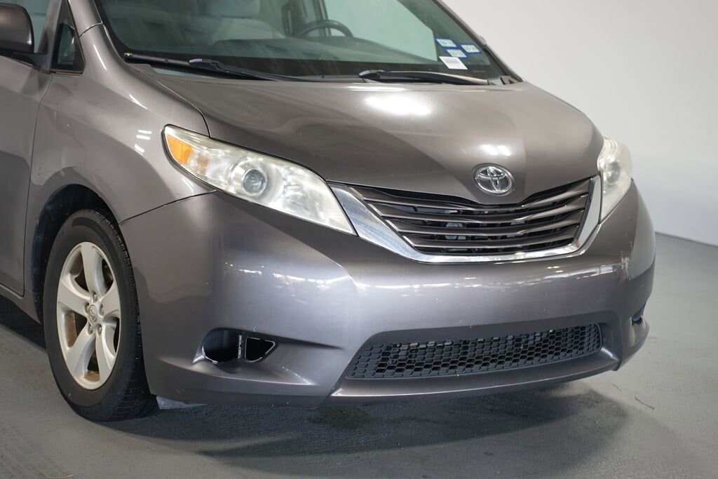 Used 2015 Toyota Sienna LE Van