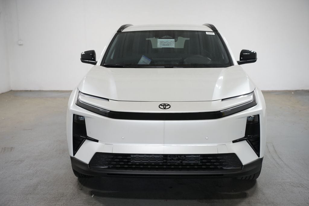 New 2026 Toyota C-HR SE SE AWD