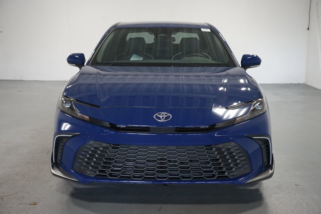 2026 Toyota Camry SE photo 2