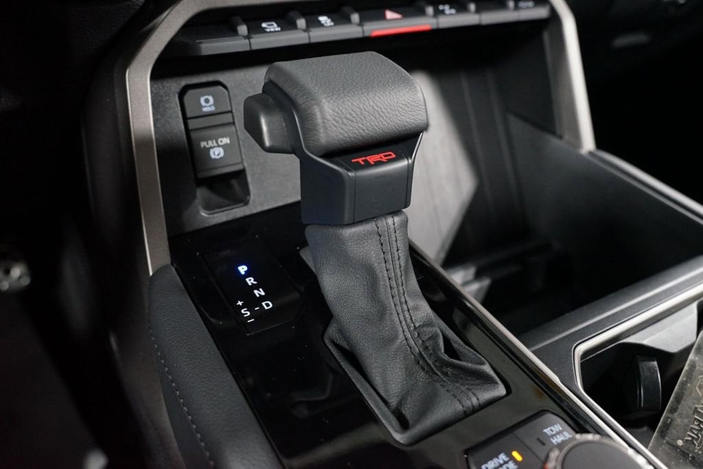 2025 Toyota Tundra Limited - Photo 24