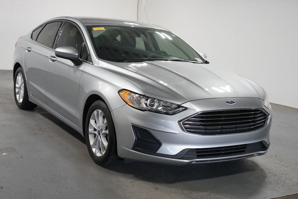 Used 2020 Ford Fusion SE Sedan