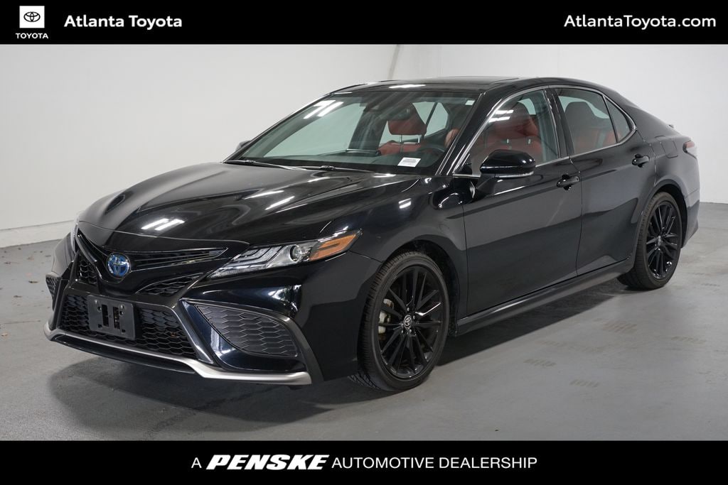 Used 2022 Toyota Camry Hybrid XSE Sedan