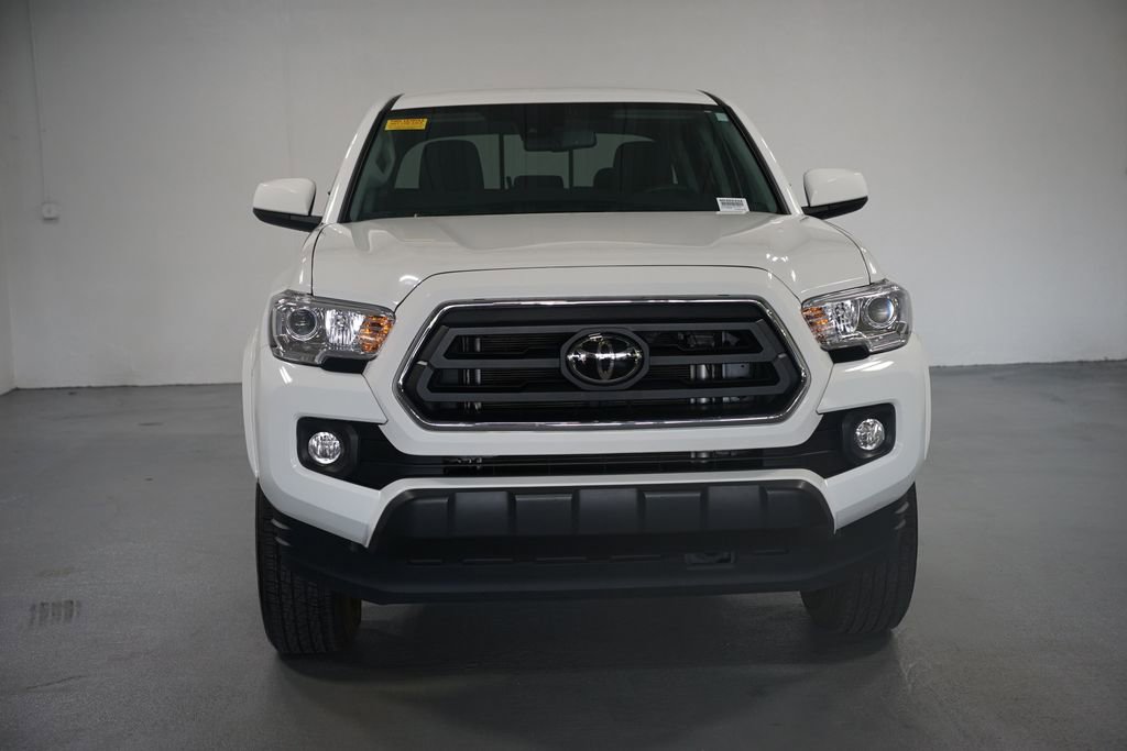 2023 Toyota Tacoma SR5 photo 2