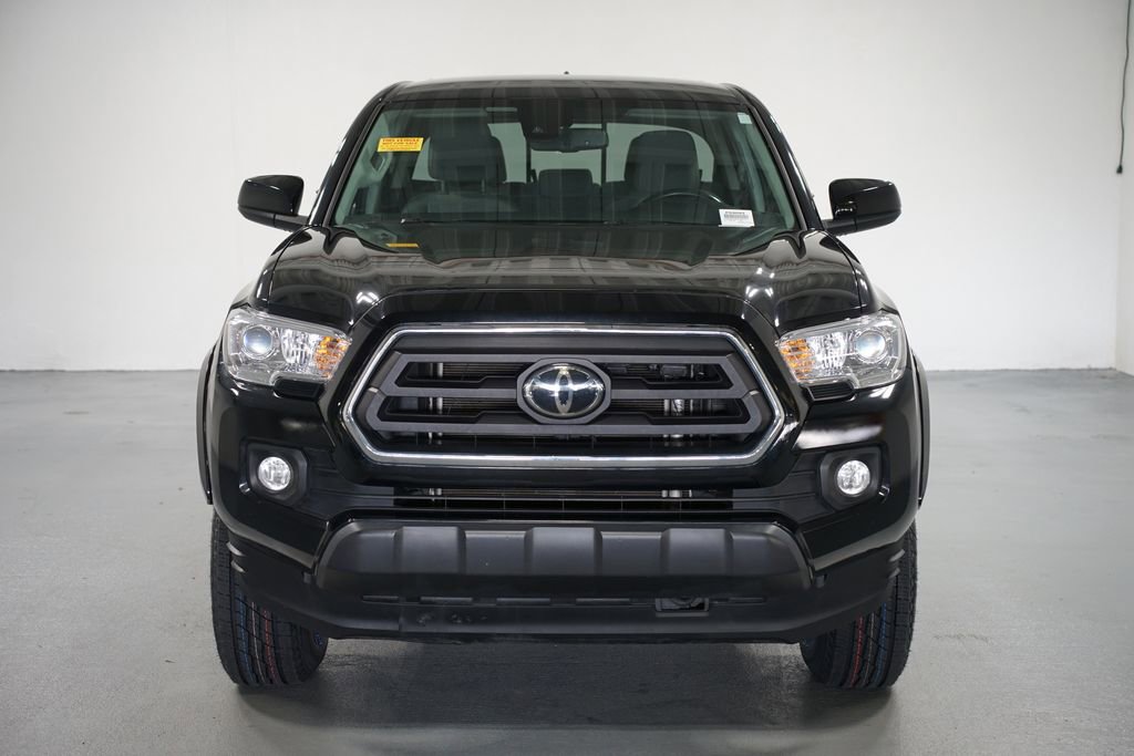 2022 Toyota Tacoma SR5 photo 2