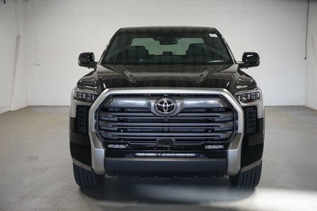 New 2026 Toyota Tundra Limited LIMITED CREWMAX 5.5