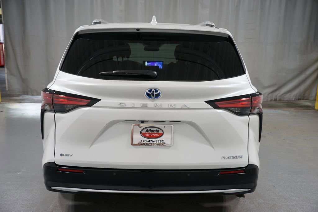 2025 Toyota Sienna Platinum - Photo 8