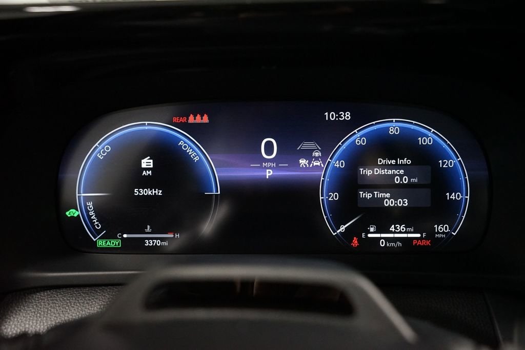 2025 Toyota Crown Signia Limited - Photo 16