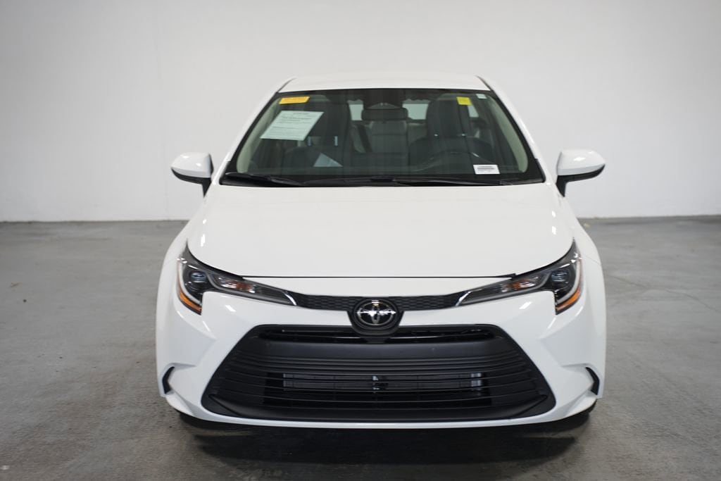Used 2024 Toyota Corolla LE with VIN 5YFB4MDE6RP135643 for sale in Northfield, Minnesota