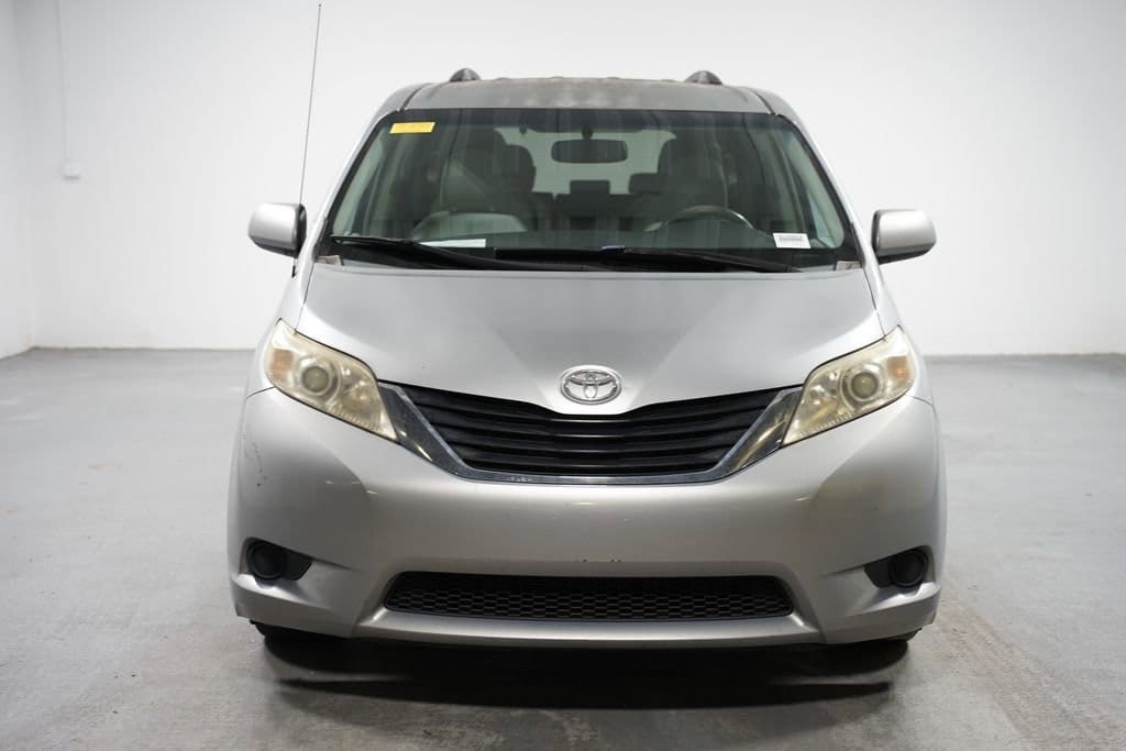 Used 2013 Toyota Sienna LE with VIN 5TDKK3DC7DS379543 for sale in Duluth, GA