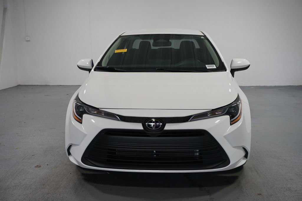 2024 Toyota Corolla LE photo 2