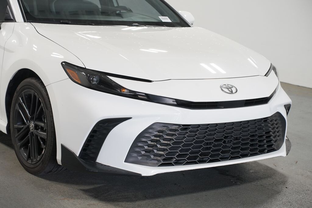 Used 2025 Toyota Camry SE Sedan