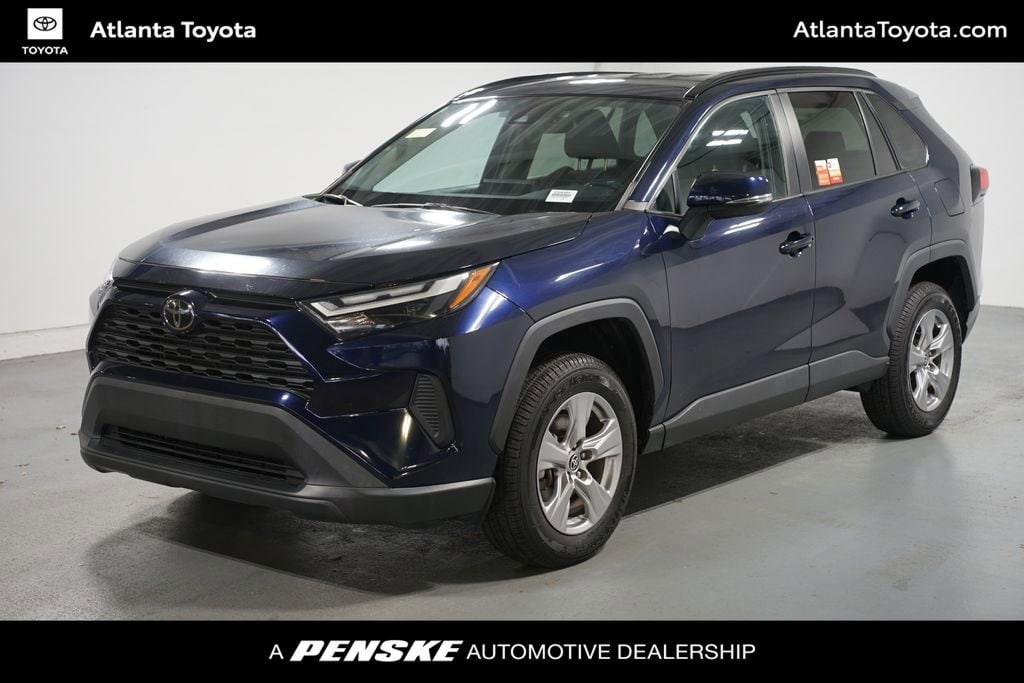 2022 Toyota RAV4 XLE's photo
