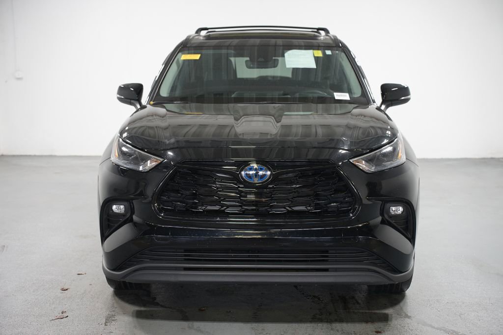 2024 Toyota Highlander Hybrid XLE photo 2