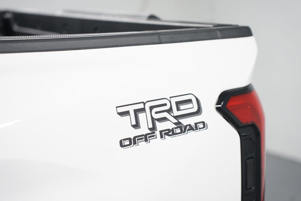 2025 Toyota Tacoma TRD Off Road - Photo 11