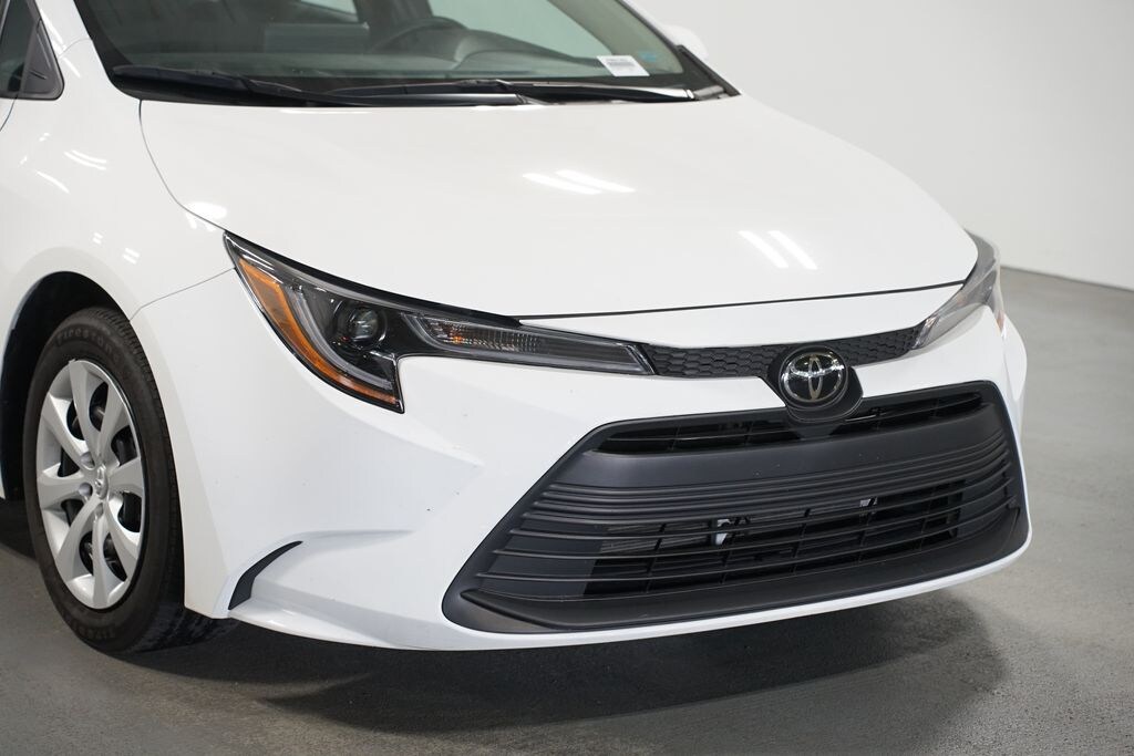 Used 2025 Toyota Corolla LE Sedan
