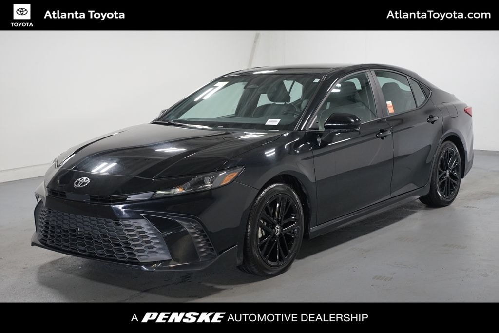 Used 2025 Toyota Camry SE Sedan