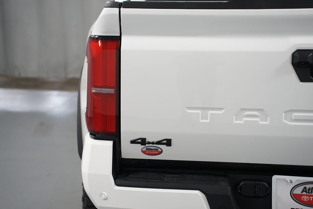 2025 Toyota Tacoma TRD Off Road - Photo 10
