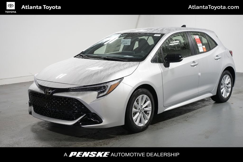 2026 Toyota Corolla Hatchback SE's photo