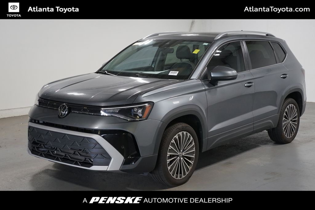 2025 Volkswagen Taos 1.5T SE's photo