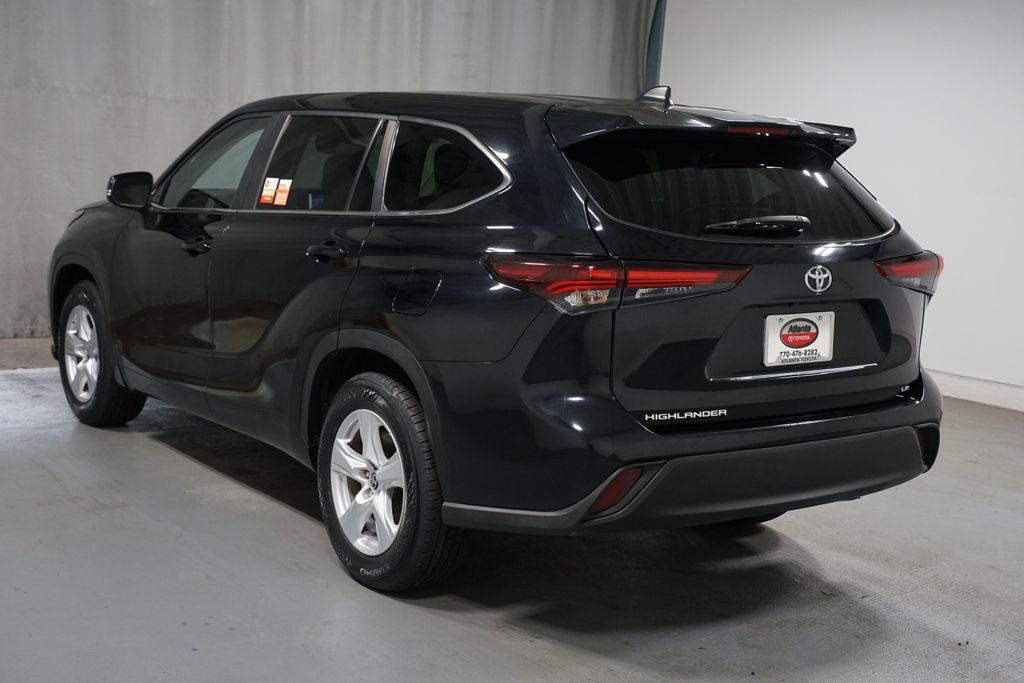 2024 Toyota Highlander LE - Photo 6