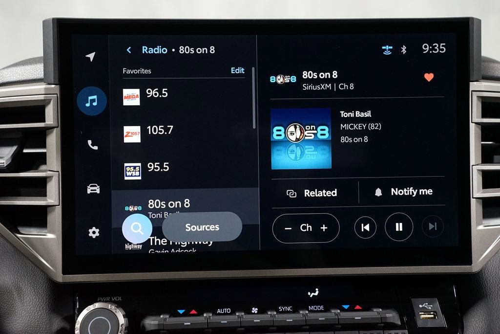 2025 Toyota Tundra Limited - Photo 20