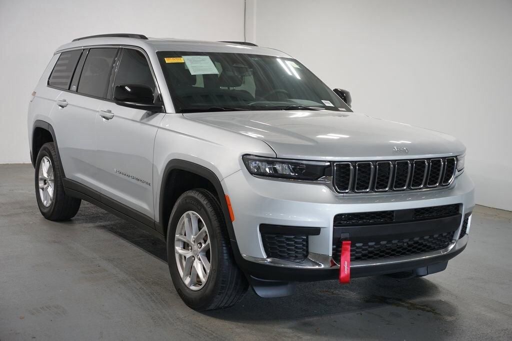 Used 2025 Jeep Grand Cherokee L Laredo SUV
