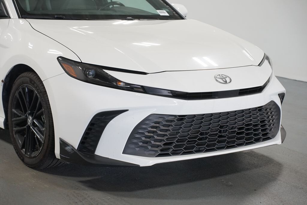 Used 2025 Toyota Camry SE Sedan