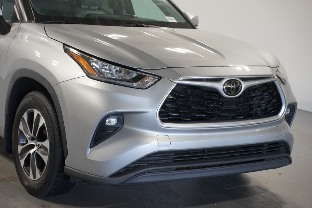 Used 2020 Toyota Highlander XLE SUV