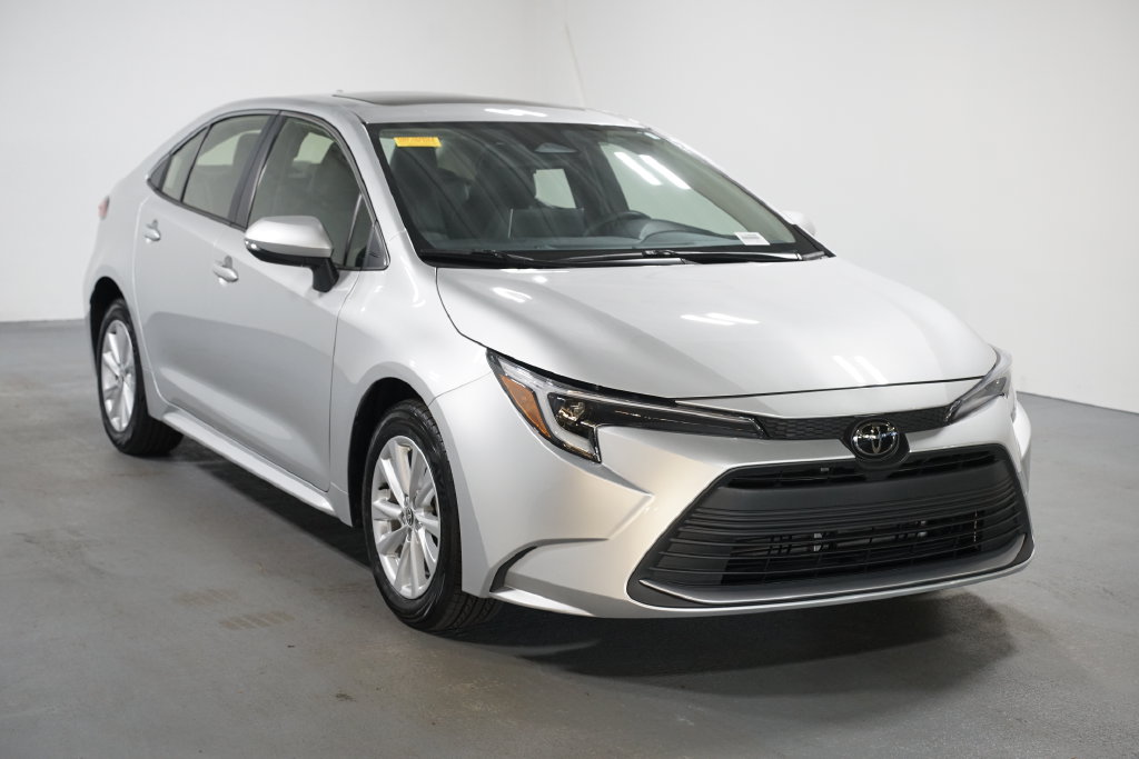 Used 2026 Toyota Corolla Hybrid XLE Sedan
